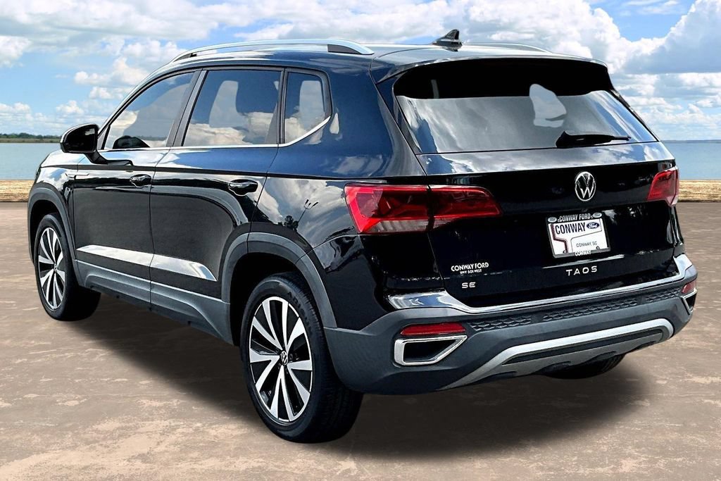 Used 2022 Volkswagen Taos SE FWD image 5