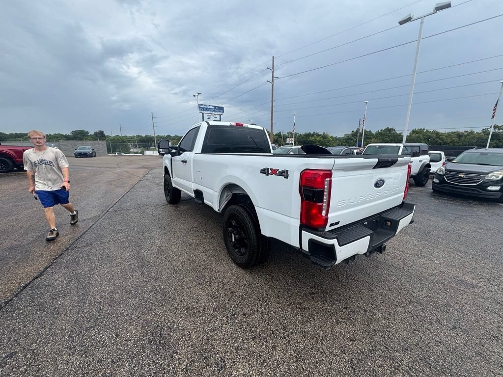 Certified 2025 Ford F350 XL w/ STX Appearance Package AWD/4WD image 5