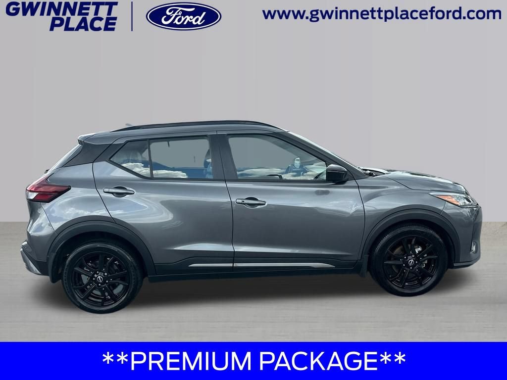 Used 2023 Nissan Kicks SR w/ SR Premium Package FWD image 4