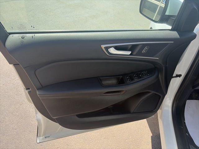 Certified 2024 Ford Edge SEL w/ Convenience Package AWD/4WD image 9