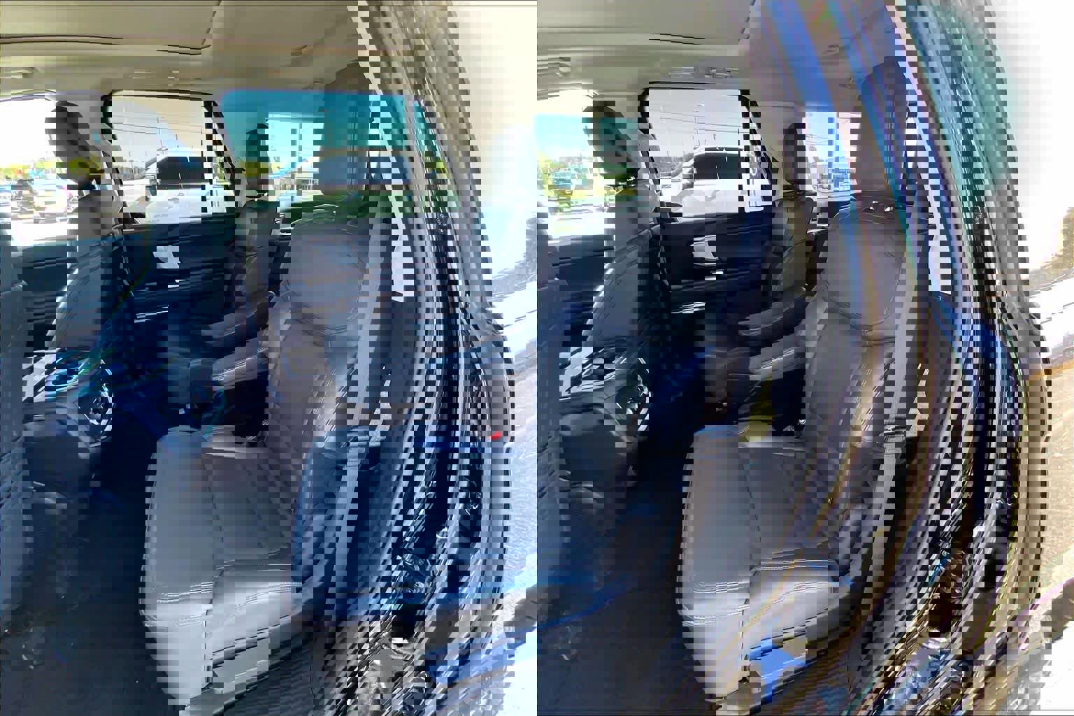 Certified 2025 Ford Expedition Active image 22