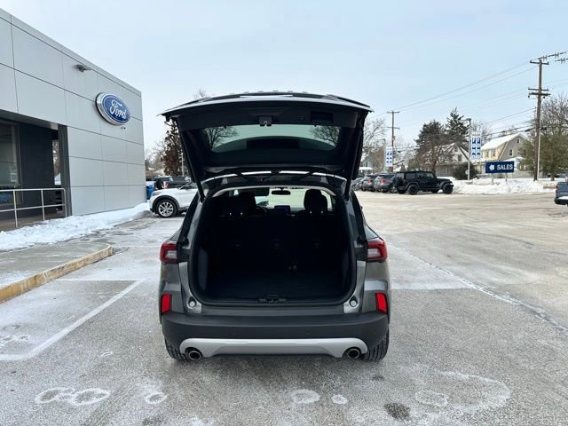 Certified 2025 Ford Escape Active w/ Cold Weather Package image 30