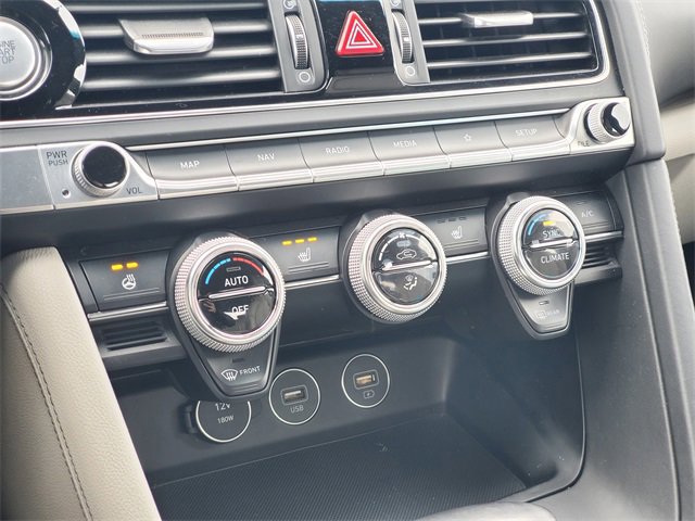 Used 2022 Genesis G70 2.0T image 21