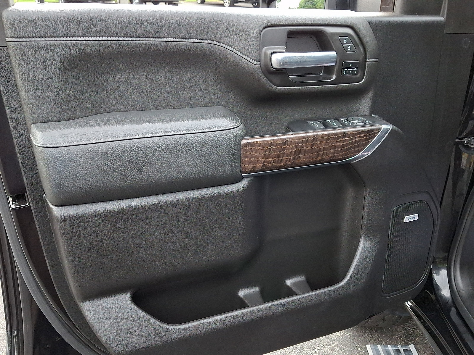 Used 2022 GMC Sierra 2500 Denali w/ Denali Ultimate Package AWD/4WD image 14