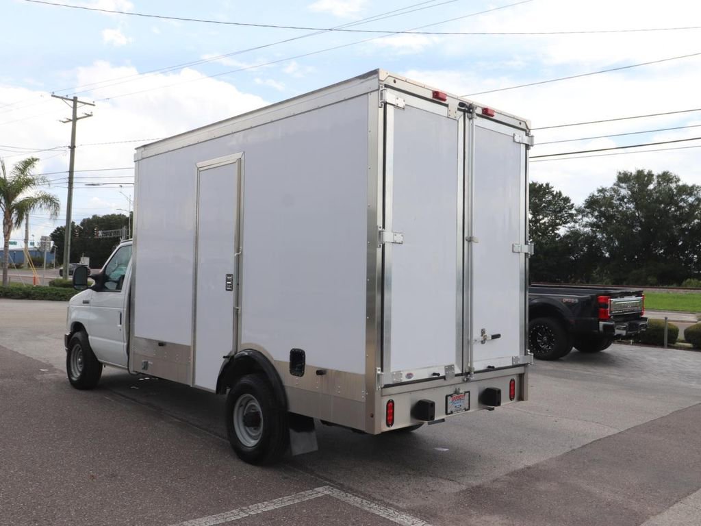 Certified 2024 Ford E-350 and Econoline 350 Super Duty w/ Power Windows & Locks Group RWD image 15