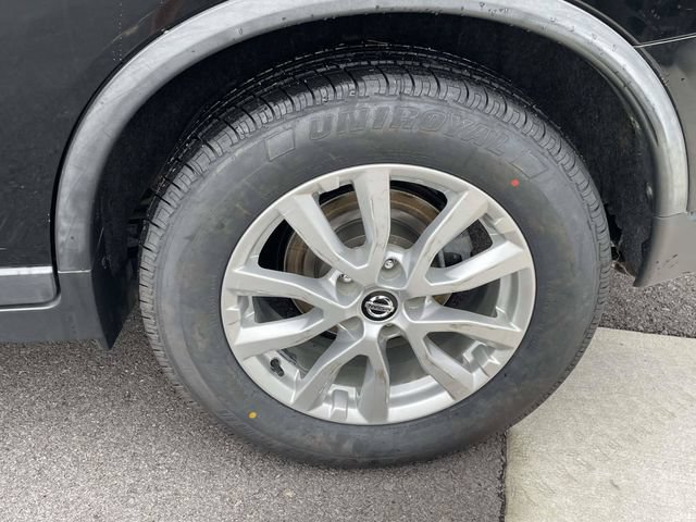 Used 2020 Nissan Rogue SV FWD image 24