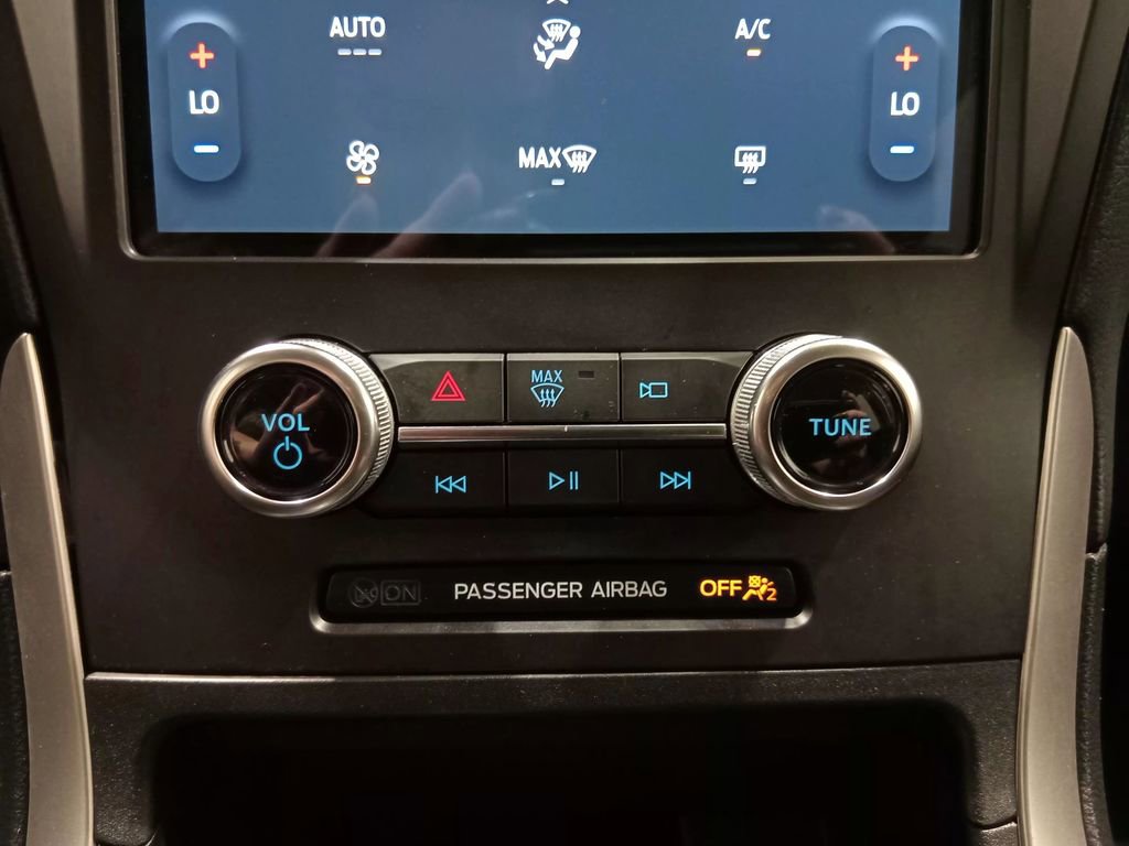 Certified 2024 Ford Edge SE w/ Black Appearance Package AWD/4WD image 22