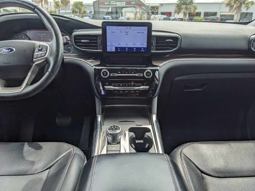 Certified 2021 Ford Explorer Limited w/ Equipment Group 301A image 16