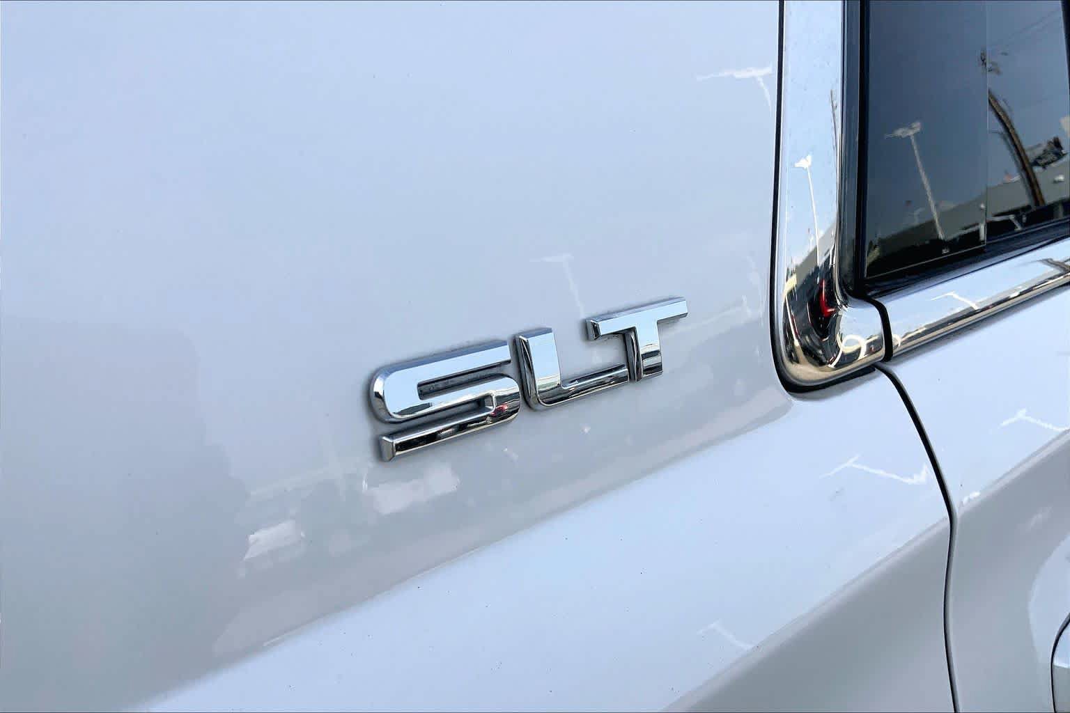 Used 2018 GMC Yukon SLT w/ Premium Edition RWD image 10