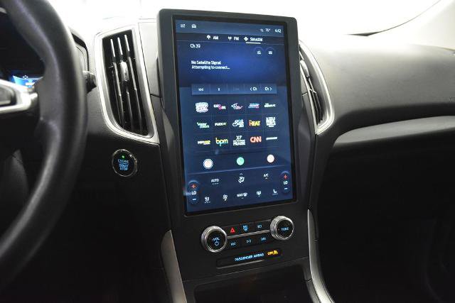 Certified 2024 Ford Edge SEL w/ Convenience Package AWD/4WD image 12