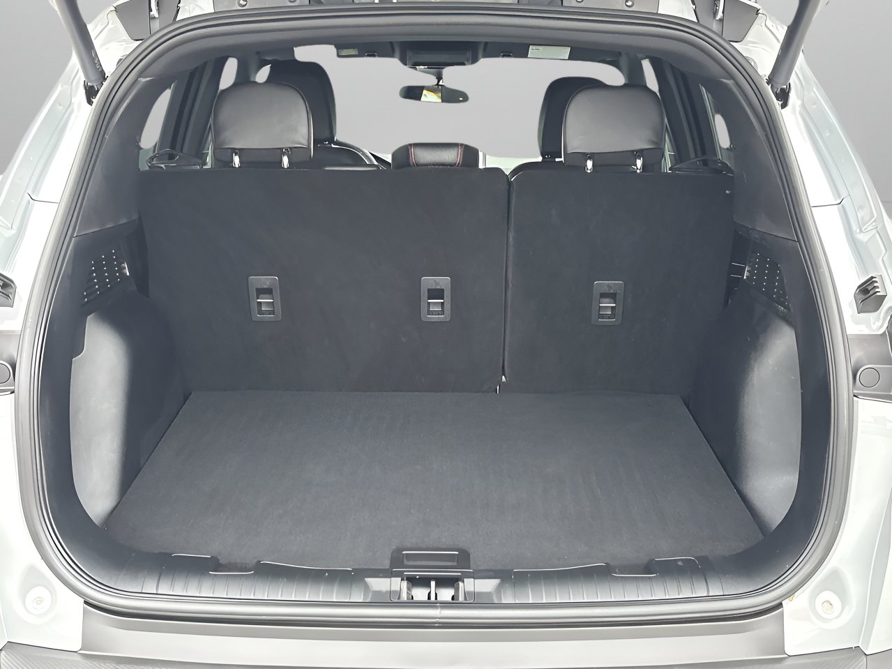 Certified 2025 Ford Escape ST-Line w/ Tech Pack #1 image 8