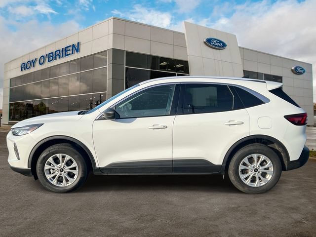 Certified 2023 Ford Escape Active AWD/4WD image 2