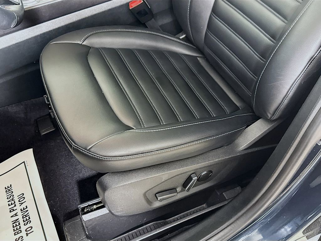 Certified 2024 Ford Edge SEL w/ Convenience Package image 9