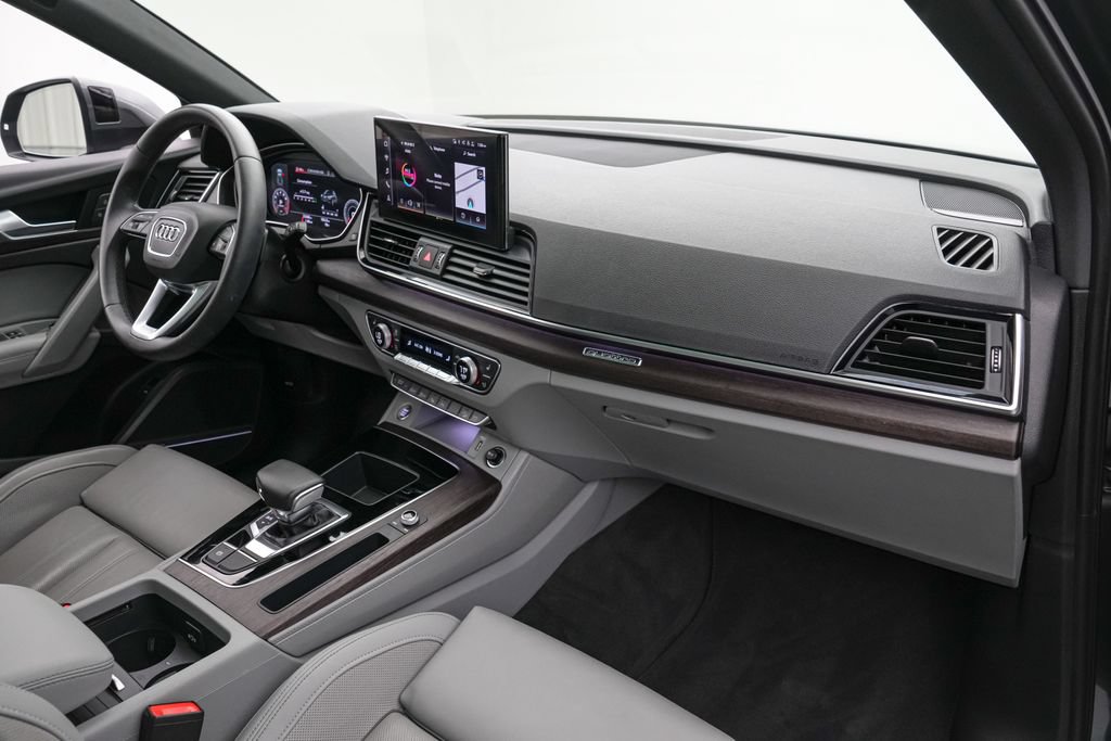 Used 2023 Audi Q5 2.0T Prestige w/ Prestige Package AWD/4WD image 26