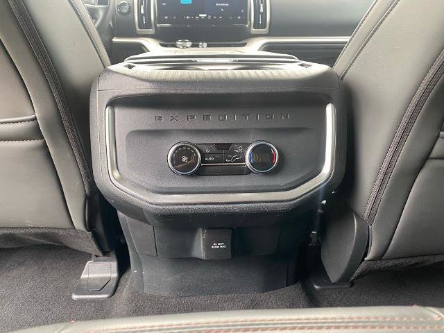 Certified 2025 Ford Expedition Active AWD/4WD image 32