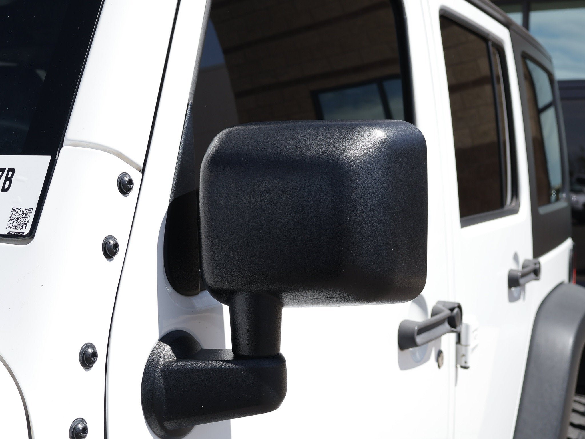 Used 2017 Jeep Wrangler Unlimited Rubicon w/ Connectivity Group AWD/4WD image 15