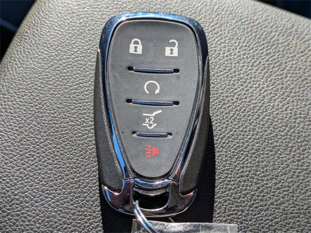 Used 2023 Chevrolet TrailBlazer RS w/ Sun and Liftgate Package image 28