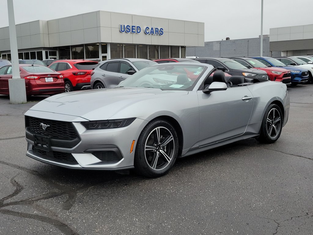 Certified 2025 Ford Mustang Premium RWD image 8