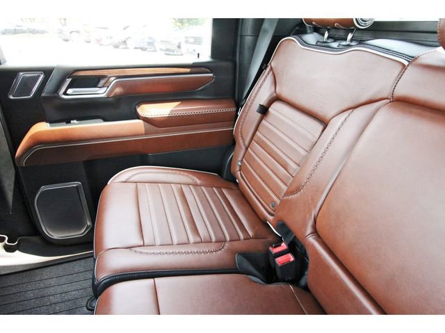 Used 2024 GMC Sierra 2500 Denali Ultimate AWD/4WD image 11