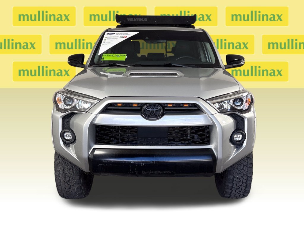 Used 2021 Toyota 4Runner Venture w/ Moonroof Package AWD/4WD image 15