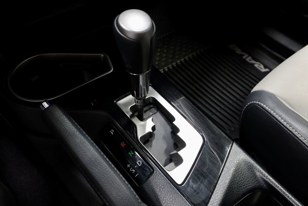 Used 2018 Toyota RAV4 Limited w/ All Weather Liner Package AWD/4WD image 34