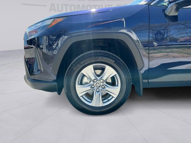 Used 2025 Toyota RAV4 XLE image 9