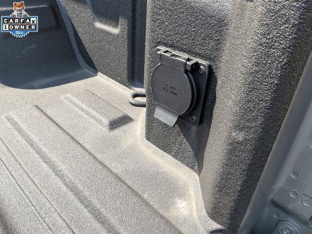 Used 2024 Chevrolet Silverado 1500 High Country w/ High Country Premium Package AWD/4WD image 40