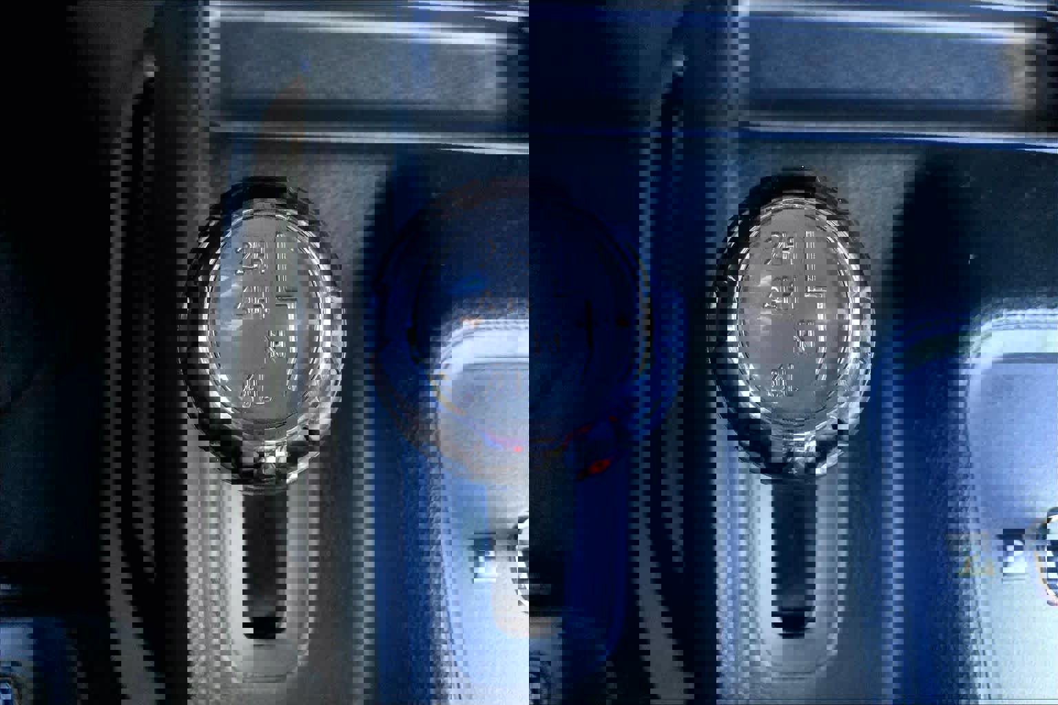 Used 2018 Jeep Wrangler Unlimited Sahara image 33