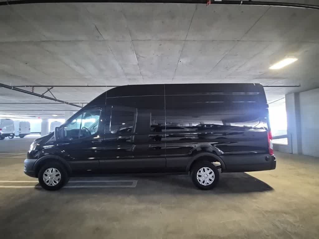 Certified 2025 Ford Transit 250 148 High Roof Extended RWD image 2