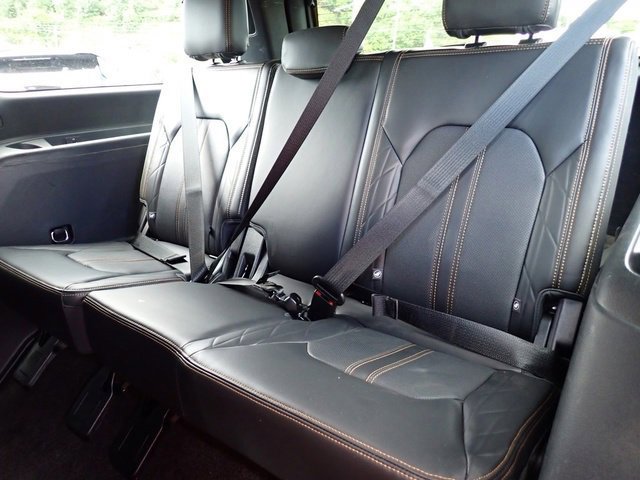 Certified 2022 Ford Expedition Max Platinum image 19