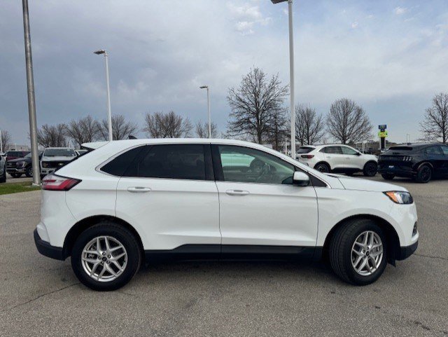 Certified 2024 Ford Edge SEL image 6