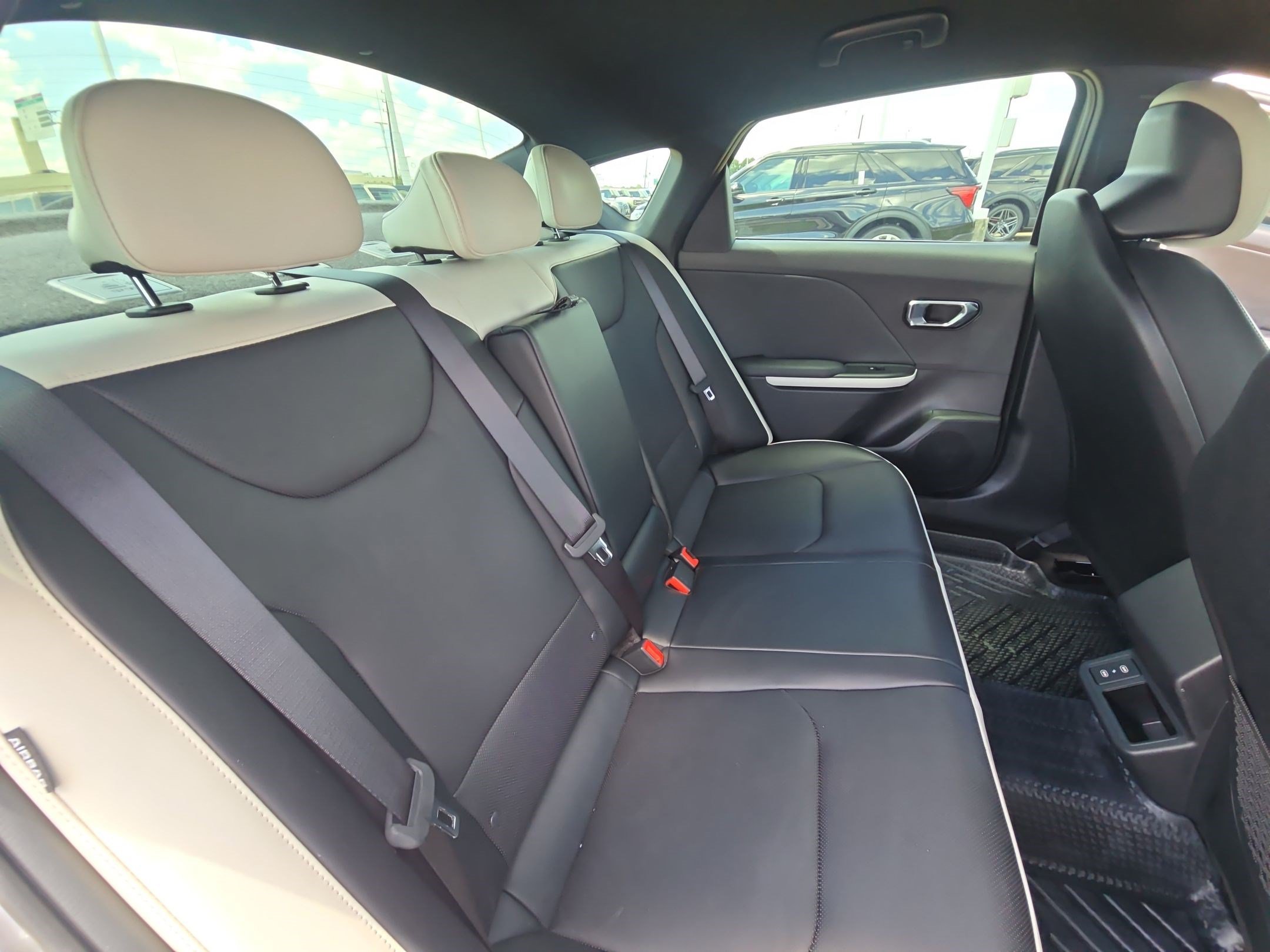 Used 2026 Kia K4 GT-Line FWD image 31