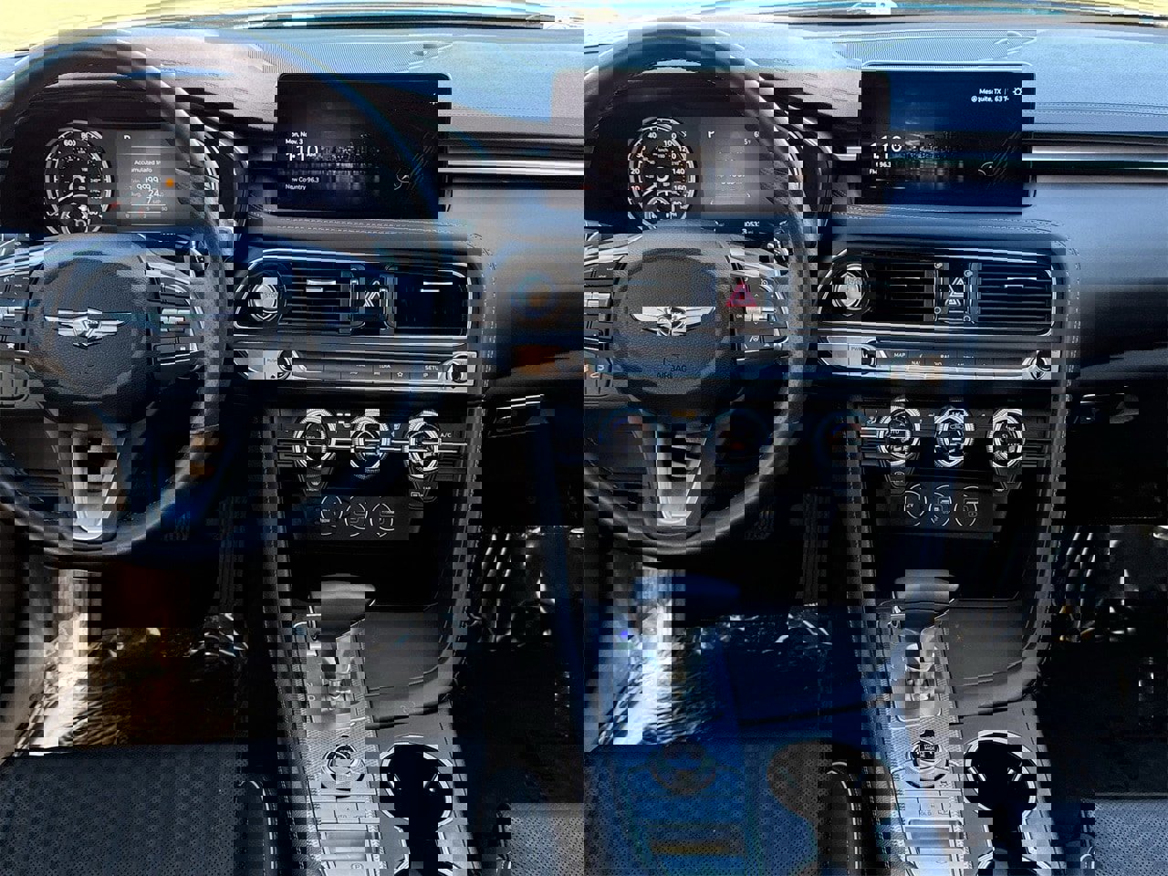 Used 2023 Genesis G70 3.3T image 12