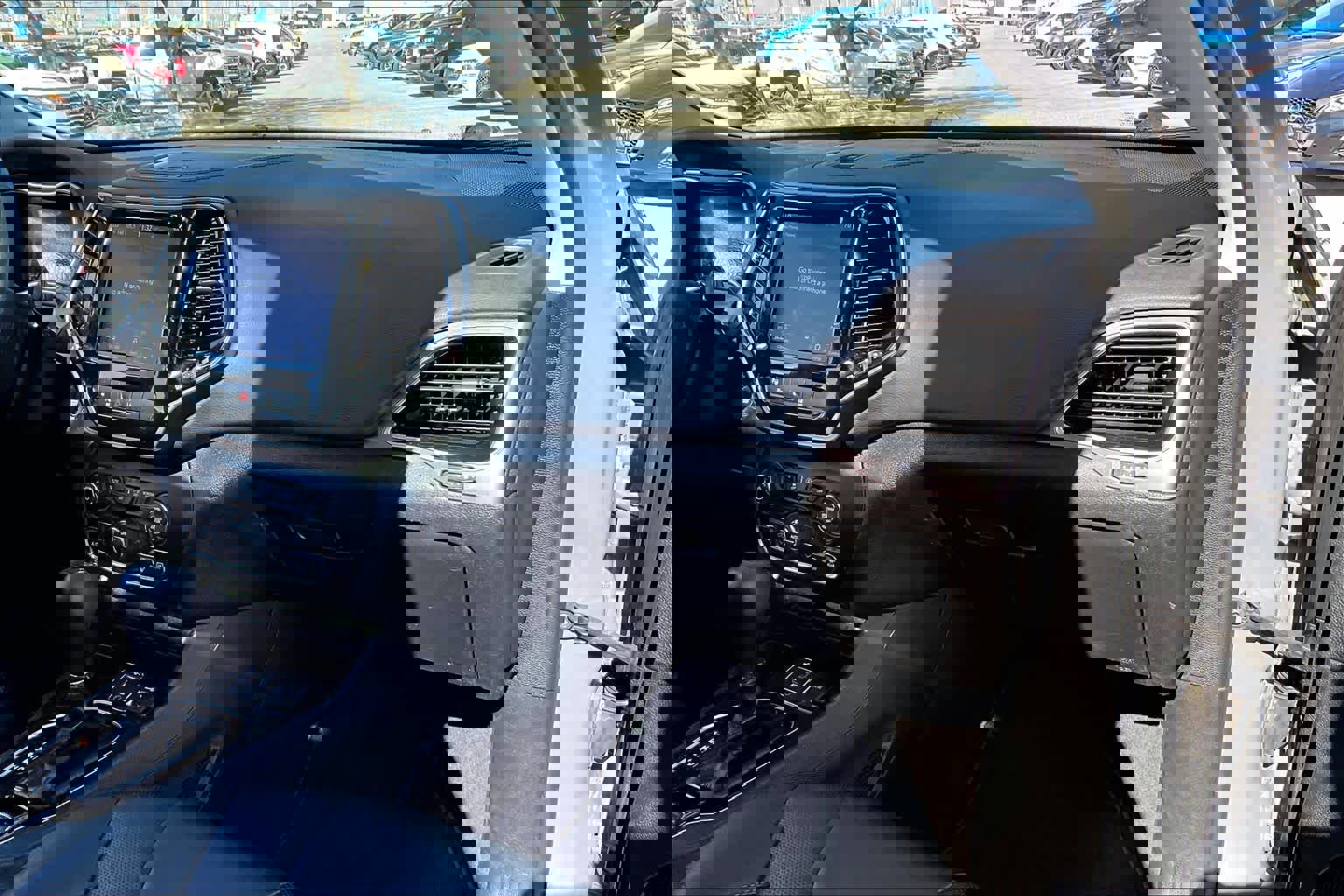 Used 2021 Jeep Cherokee Limited w/ Elite Package image 19