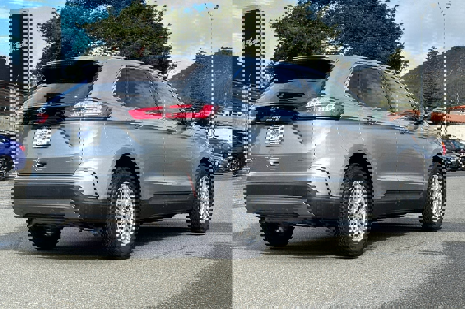 Certified 2024 Ford Edge SEL image 4