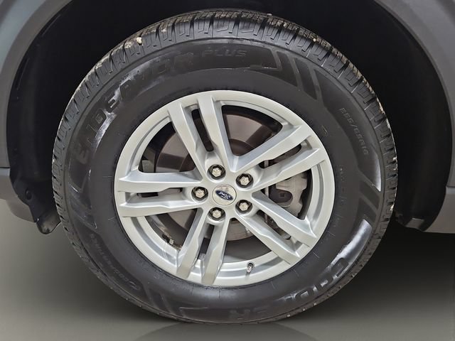 Certified 2020 Ford Explorer XLT w/ Equipment Group 202A AWD/4WD image 25