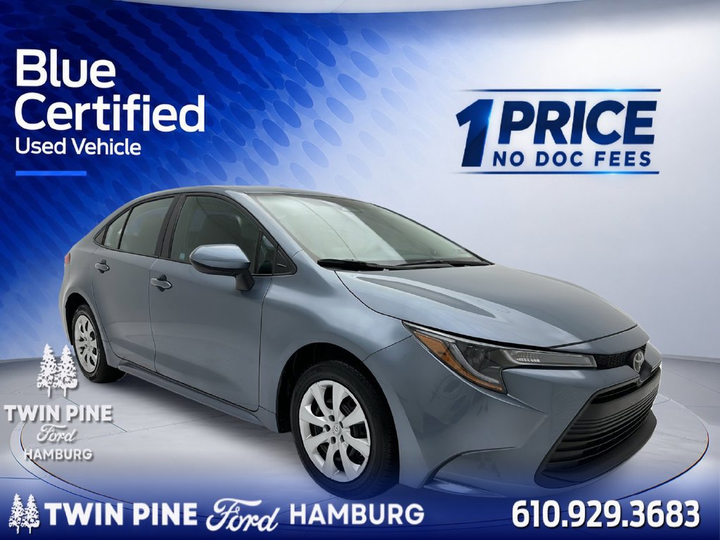 Used 2026 Toyota Corolla LE FWD image 1