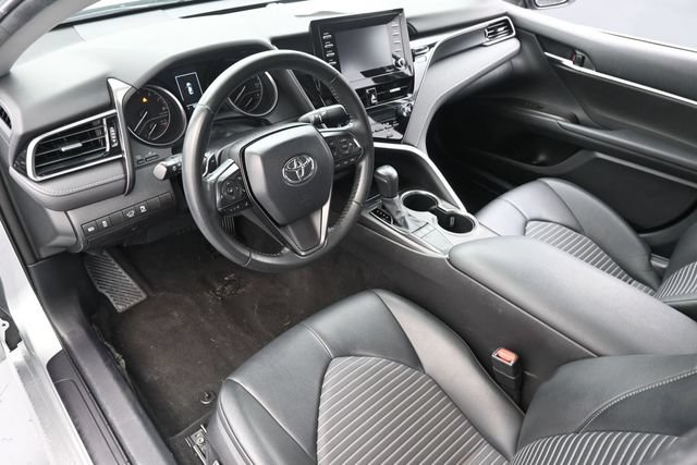 Used 2023 Toyota Camry SE FWD image 11