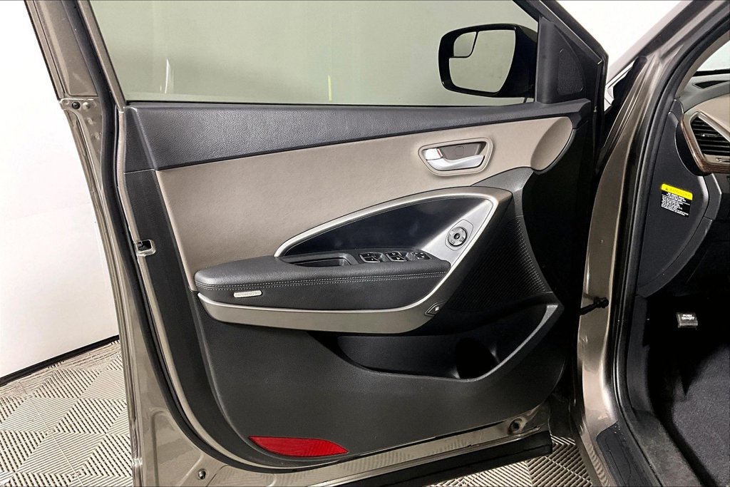 Used 2018 Hyundai Santa Fe Sport w/ 2.4L Value Package 02 FWD image 18