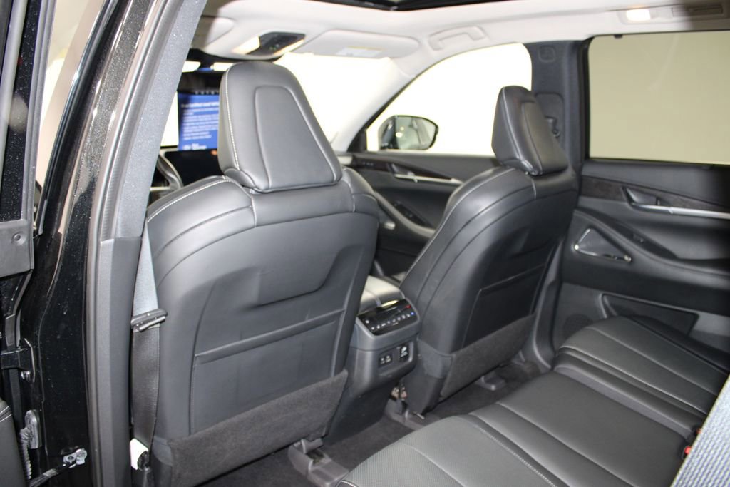 Used 2022 INFINITI QX60 Sensory w/ Cargo Package image 26