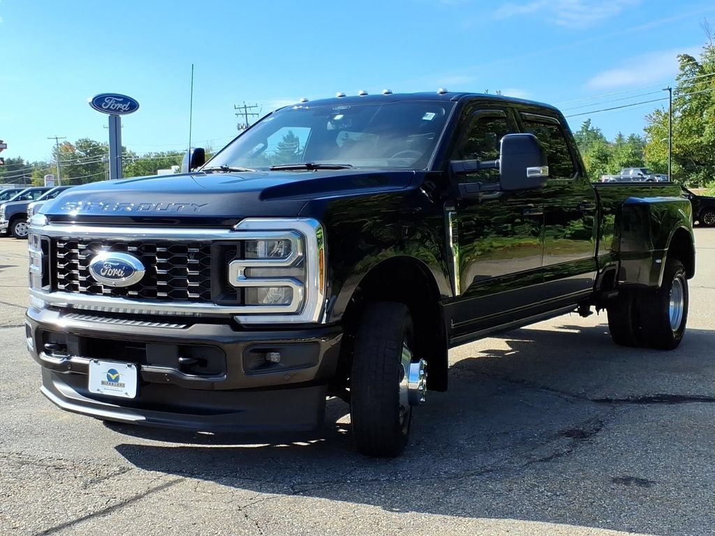 Certified 2025 Ford F350 King Ranch AWD/4WD image 7