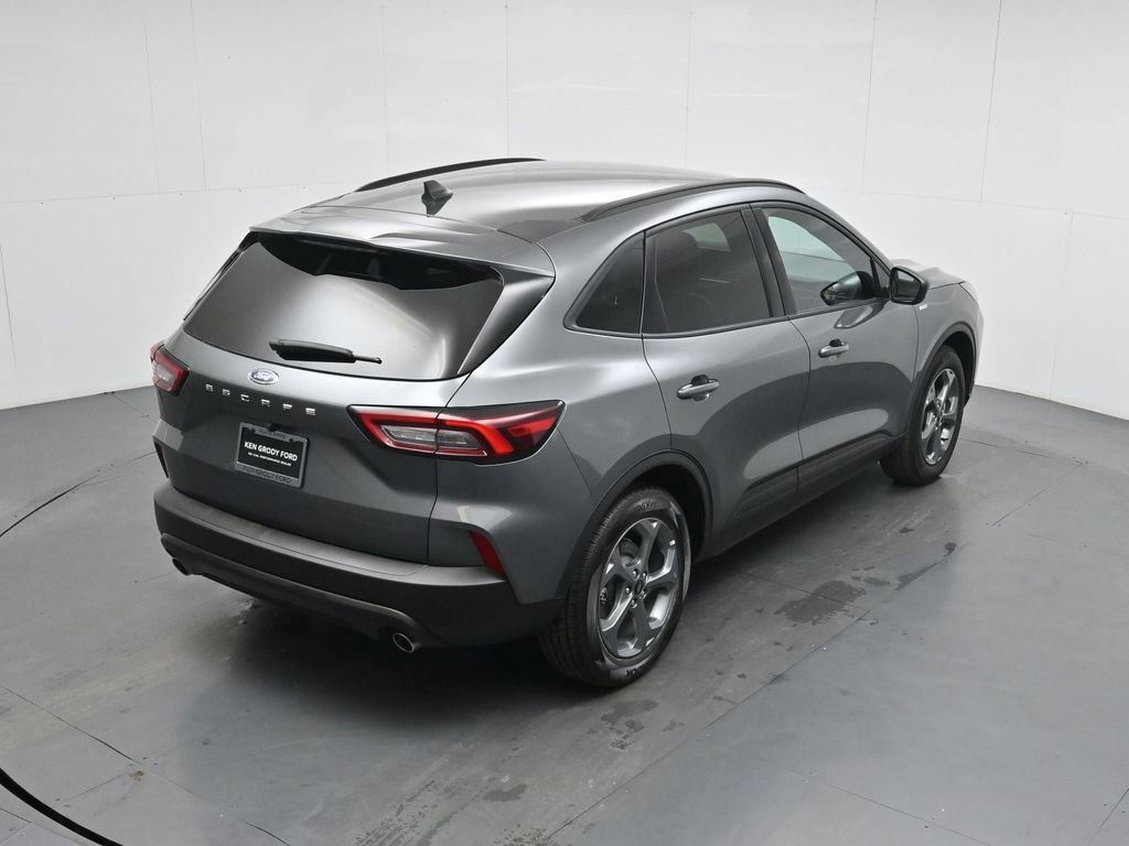 Certified 2025 Ford Escape ST-Line image 15