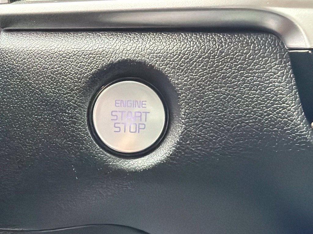 Used 2025 Kia Sorento S w/ Panoramic Sunroof Package FWD image 34