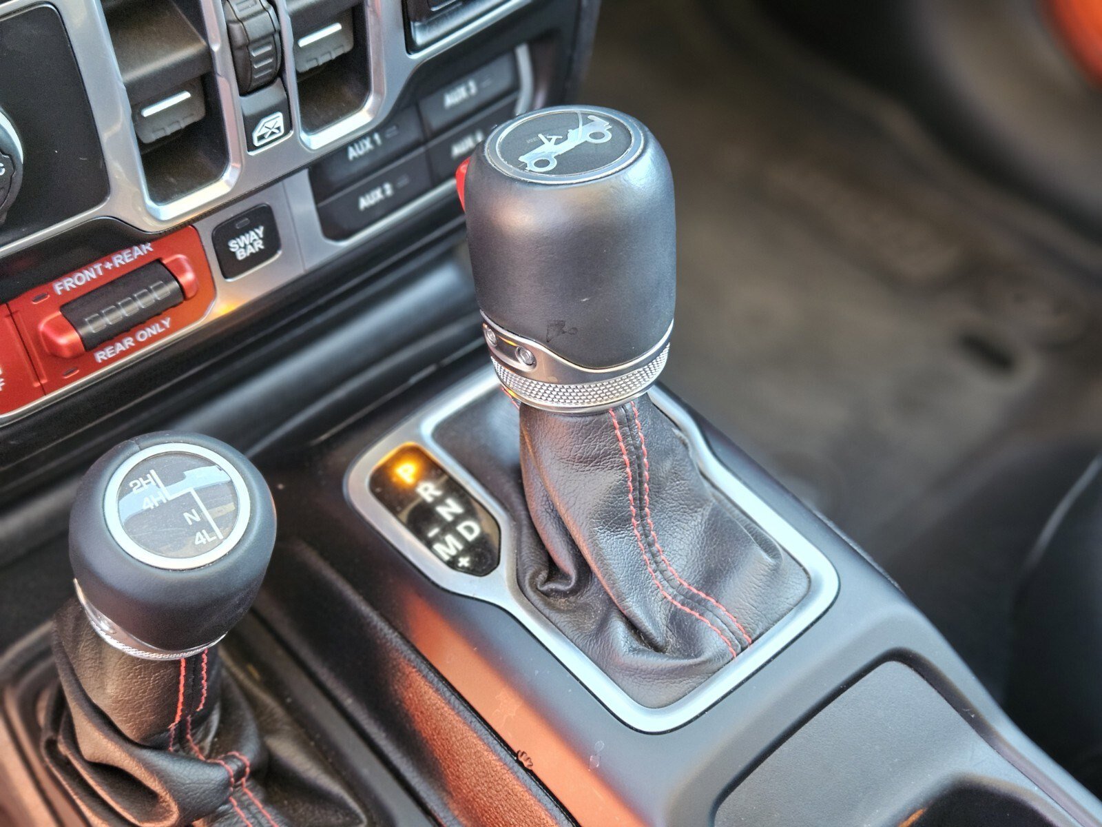 Used 2018 Jeep Wrangler Unlimited Rubicon image 24