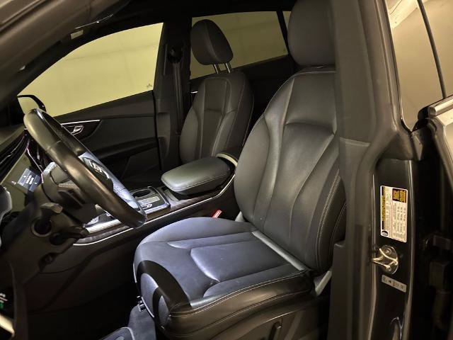 Used 2021 Audi Q8 Prestige w/ Prestige Package AWD/4WD image 18