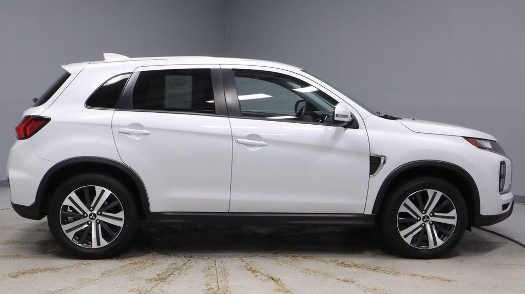 Used 2024 Mitsubishi Outlander Sport SE image 6