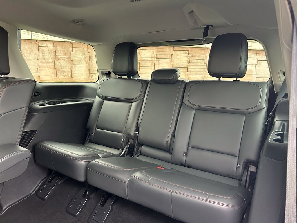 Certified 2025 Ford Expedition Active AWD/4WD image 24