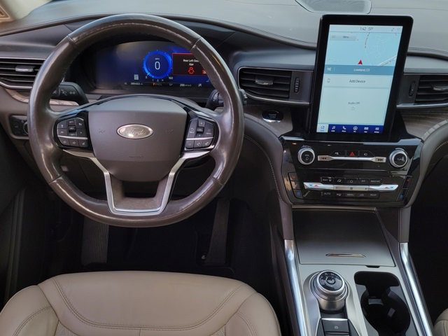 Certified 2022 Ford Explorer Platinum w/ Equipment Group 601A image 9