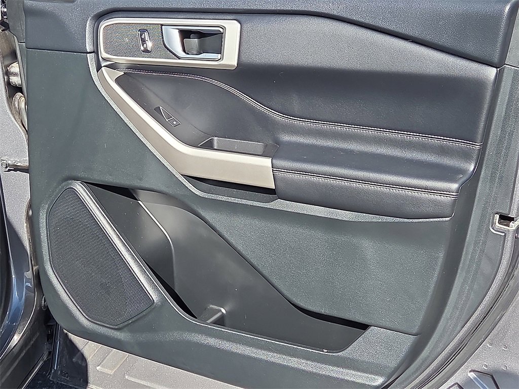 Certified 2023 Ford Explorer XLT w/ Equipment Group 202A image 16