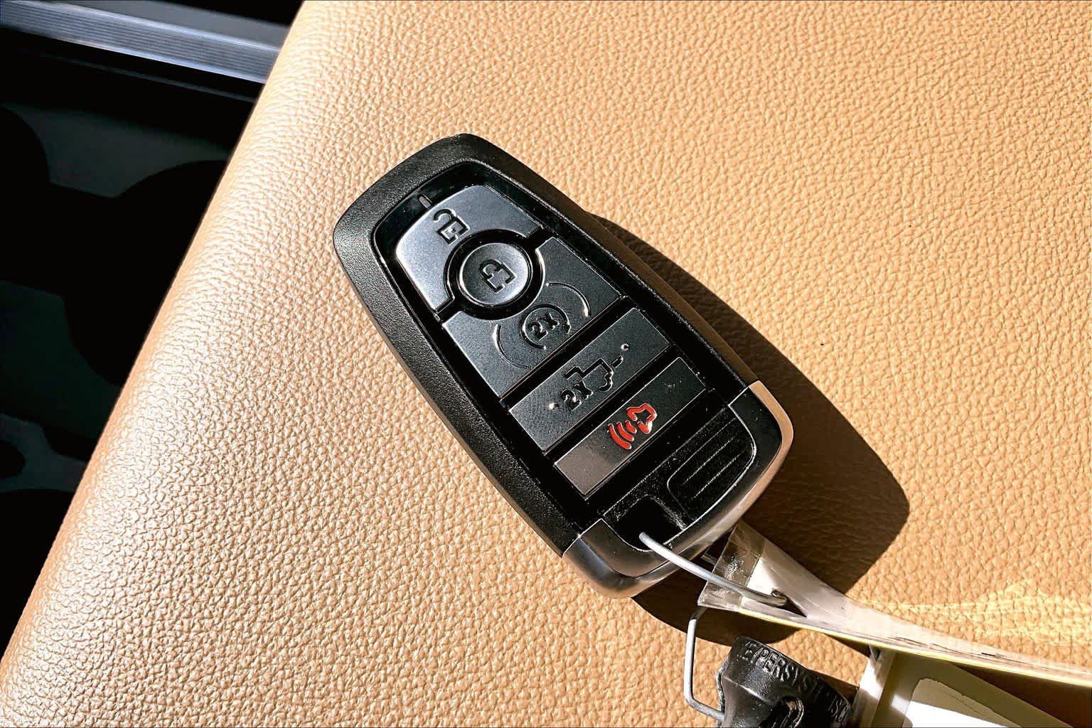 Certified 2024 Ford F250 Lariat w/ Sport Appearance Package AWD/4WD image 15